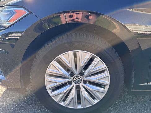 Used 2019 Volkswagen Jetta S w/ Driver Assistance Package image 11