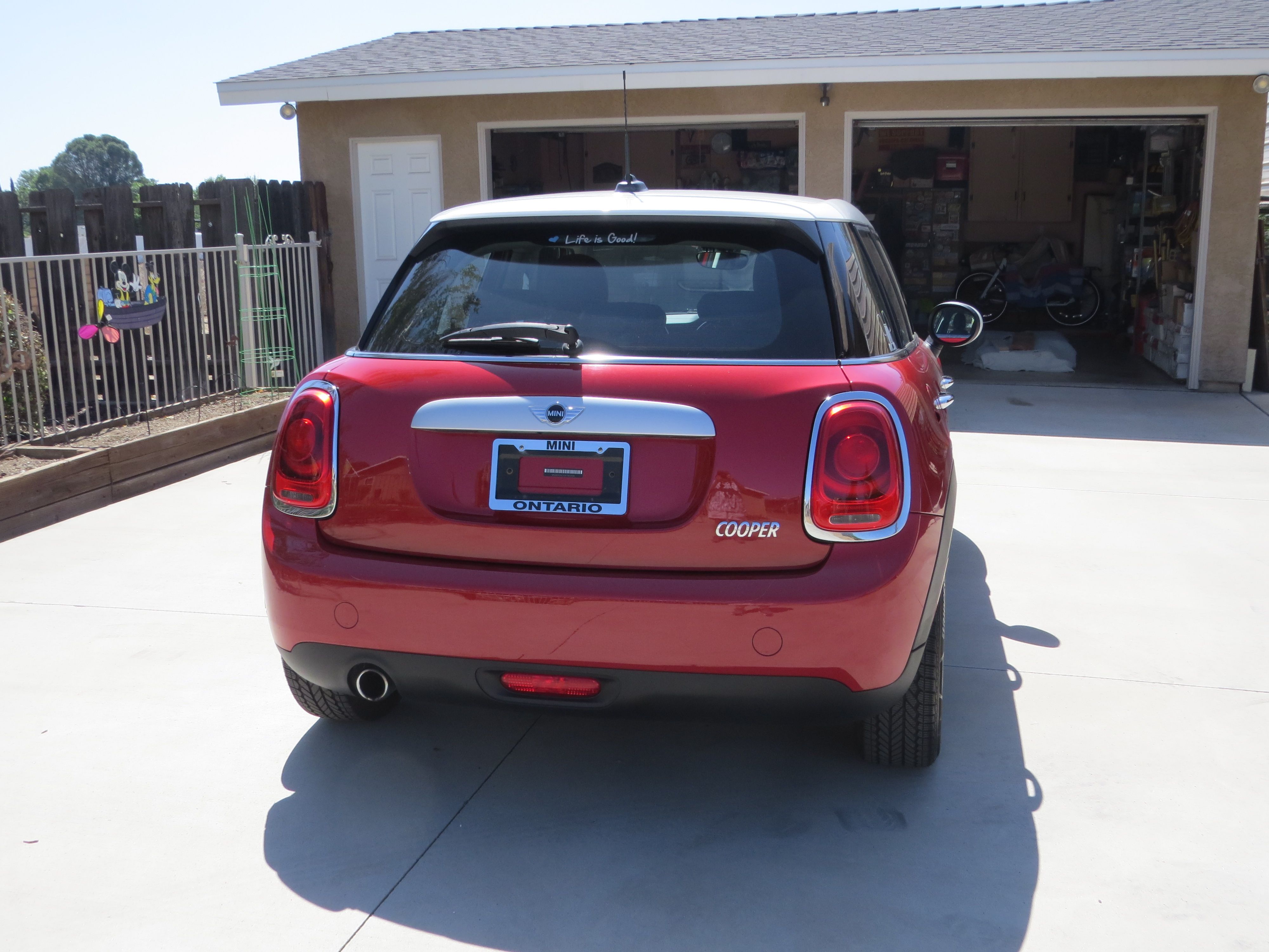 Used 2015 MINI Cooper 4-Door Hardtop FWD image 4