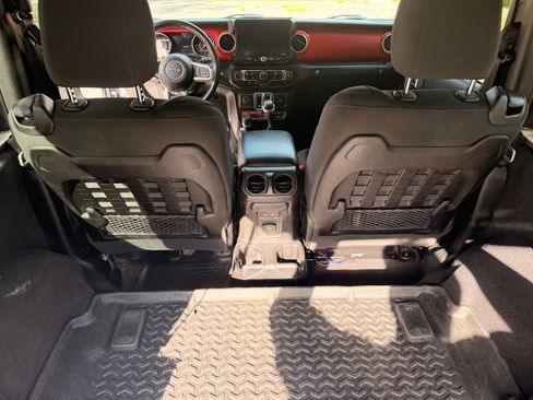 Used 2021 Jeep Wrangler Rubicon AWD/4WD image 15