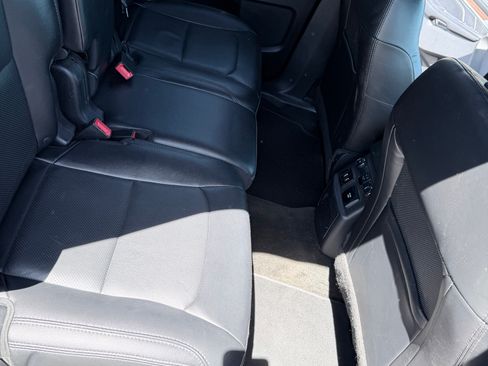 Used 2016 Ford Explorer Limited image 10