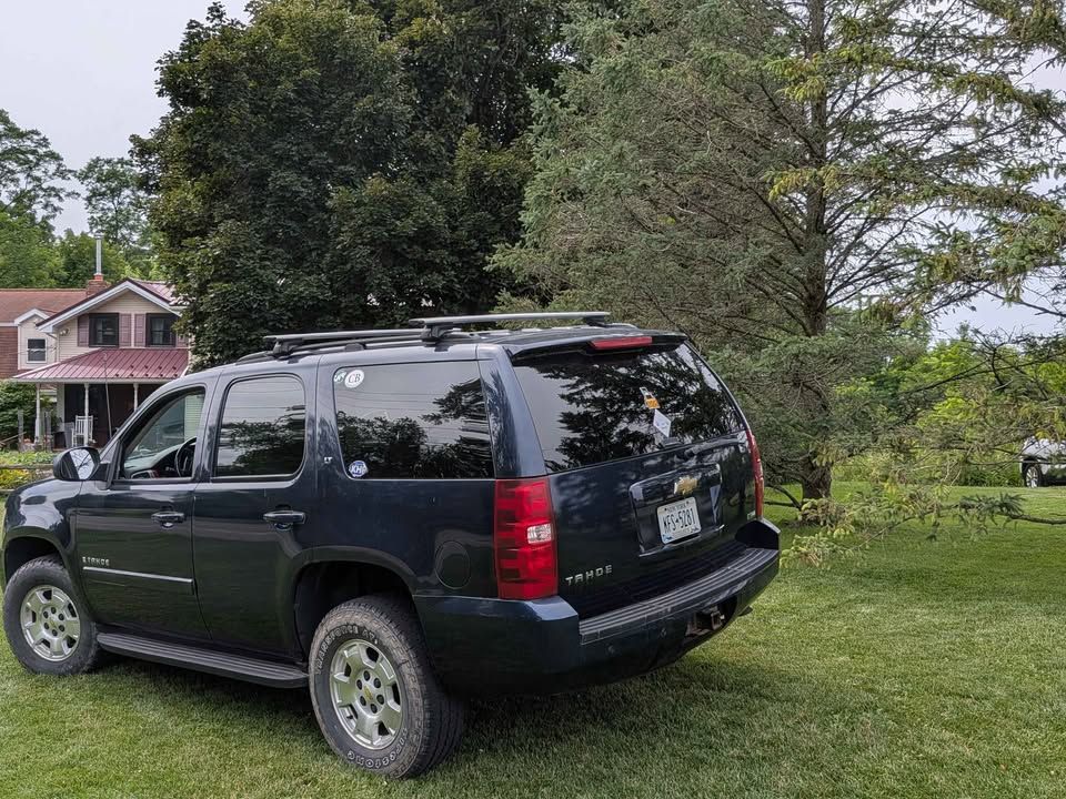 Used 2009 Chevrolet Tahoe LT w/ Convenience Package AWD/4WD image 6