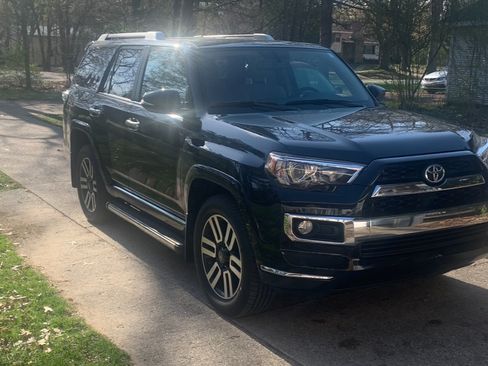 Used 2017 Toyota 4Runner Limited image 1