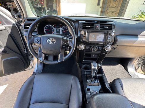Used 2018 Toyota 4Runner TRD Off-Road Premium w/ Convenience Package image 14