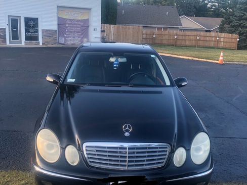 Used 2006 Mercedes-Benz E 350 4MATIC Sedan image 5