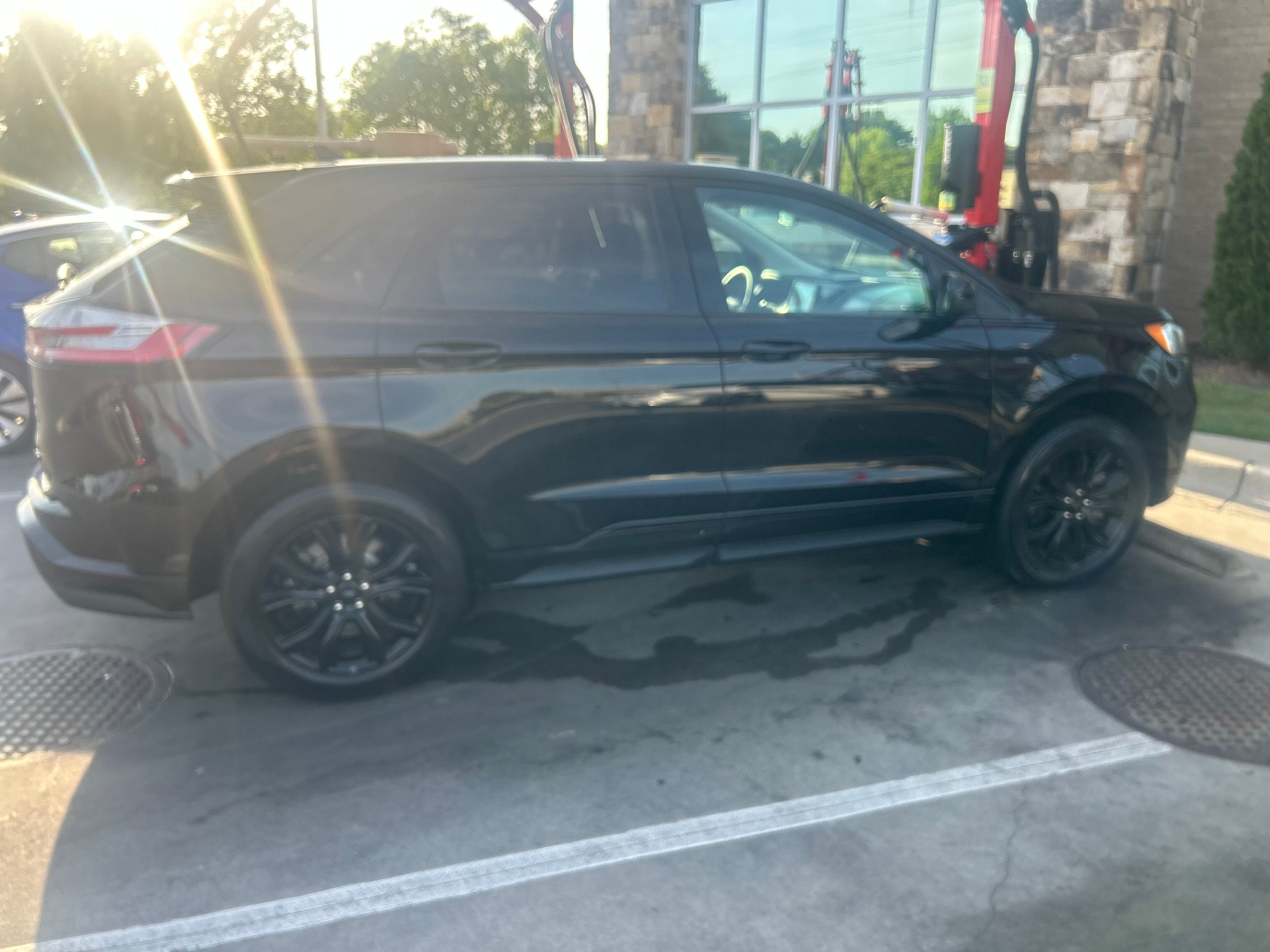 Used 2023 Ford Edge SE w/ Black Appearance Package AWD/4WD image 22
