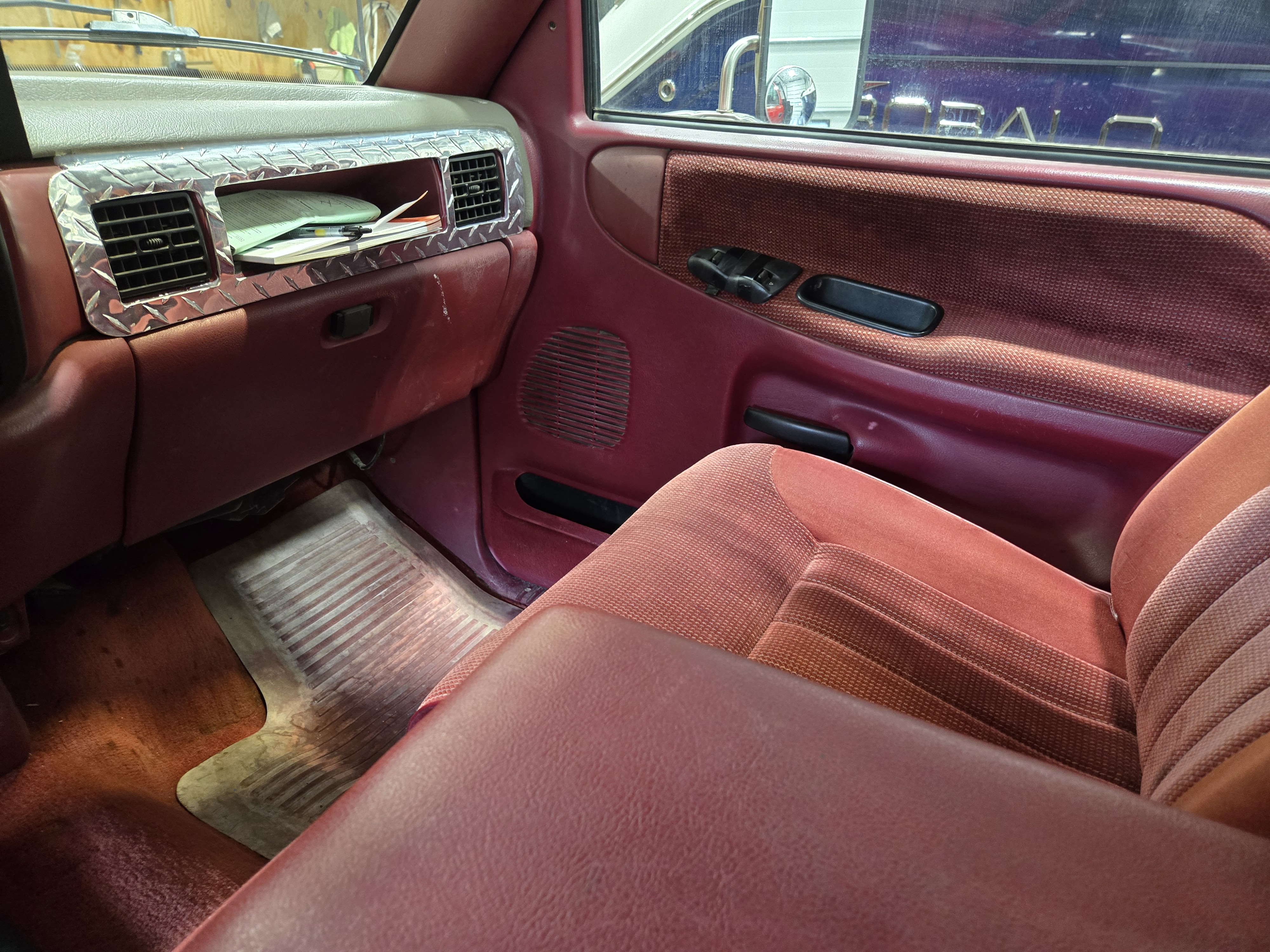 Used 1995 Dodge Ram 3500 Truck 4x4 Regular Cab image 11