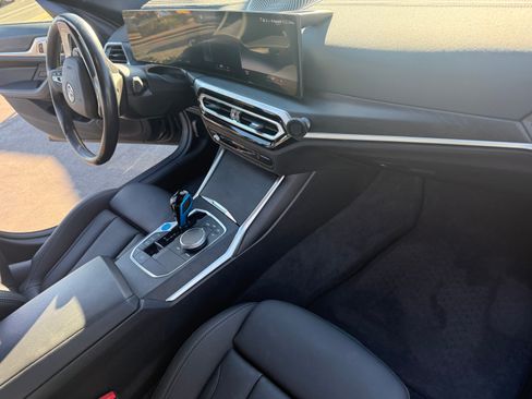 Used 2023 BMW i4 eDrive35 image 10