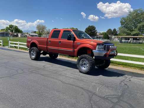 Used 1999 Ford F350 4x4 Crew Cab Super Duty image 1