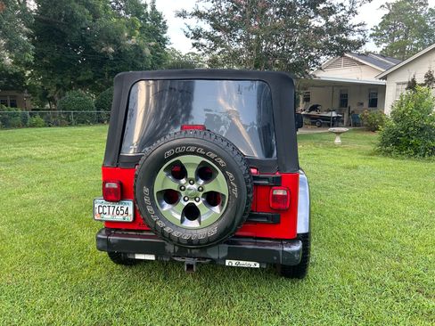 Used 2004 Jeep Wrangler X w/ Convenience Group AWD/4WD image 5