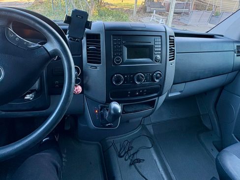 Used 2012 Mercedes-Benz Sprinter 2500 image 6