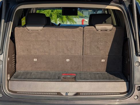 Used 2018 GMC Yukon Denali w/ Denali Ultimate Package image 19