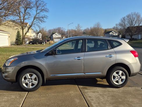 Used 2012 Nissan Rogue S image 10