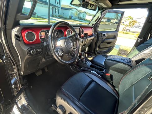Used 2019 Jeep Wrangler Unlimited Rubicon image 6