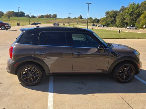 Used 2013 MINI Cooper Countryman S image 1