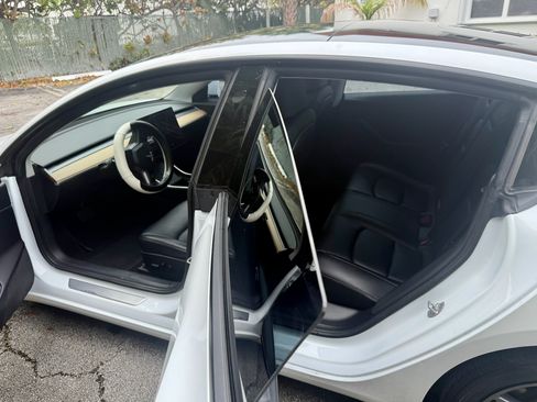 Used 2020 Tesla Model 3 Long Range image 13