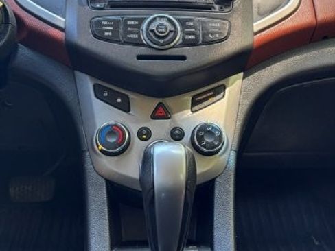 Used 2013 Chevrolet Sonic LT FWD image 12
