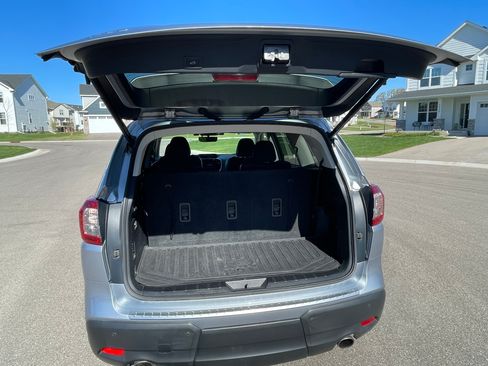 Used 2019 Subaru Ascent Limited w/ Popular Package #2 AWD/4WD image 16