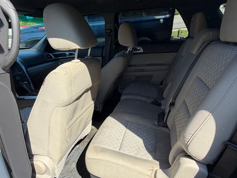 Used 2012 Ford Explorer XLT AWD/4WD image 5