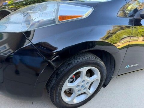 Used 2013 Nissan Leaf SV w/ Premium Pkg FWD image 12