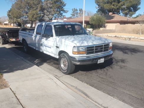 Used 1994 Ford F350 2WD Crew Cab image 2
