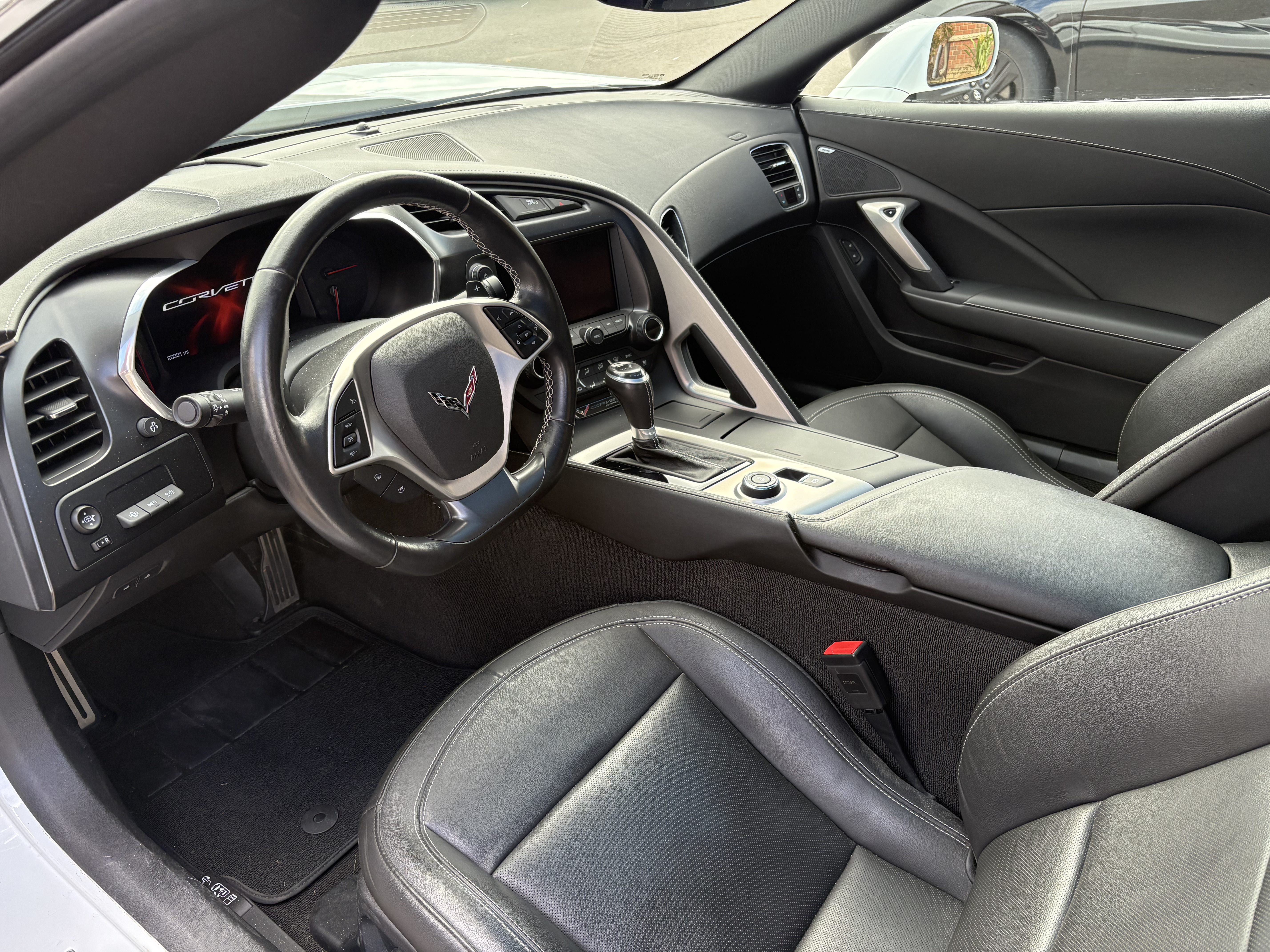 Used 2017 Chevrolet Corvette Stingray Coupe RWD image 8