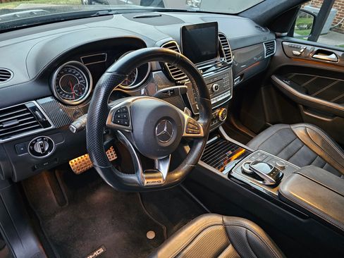 Used 2017 Mercedes-Benz GLE 63 AMG S image 9