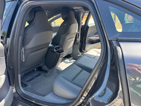 Used 2024 Lucid Air Pure RWD image 19