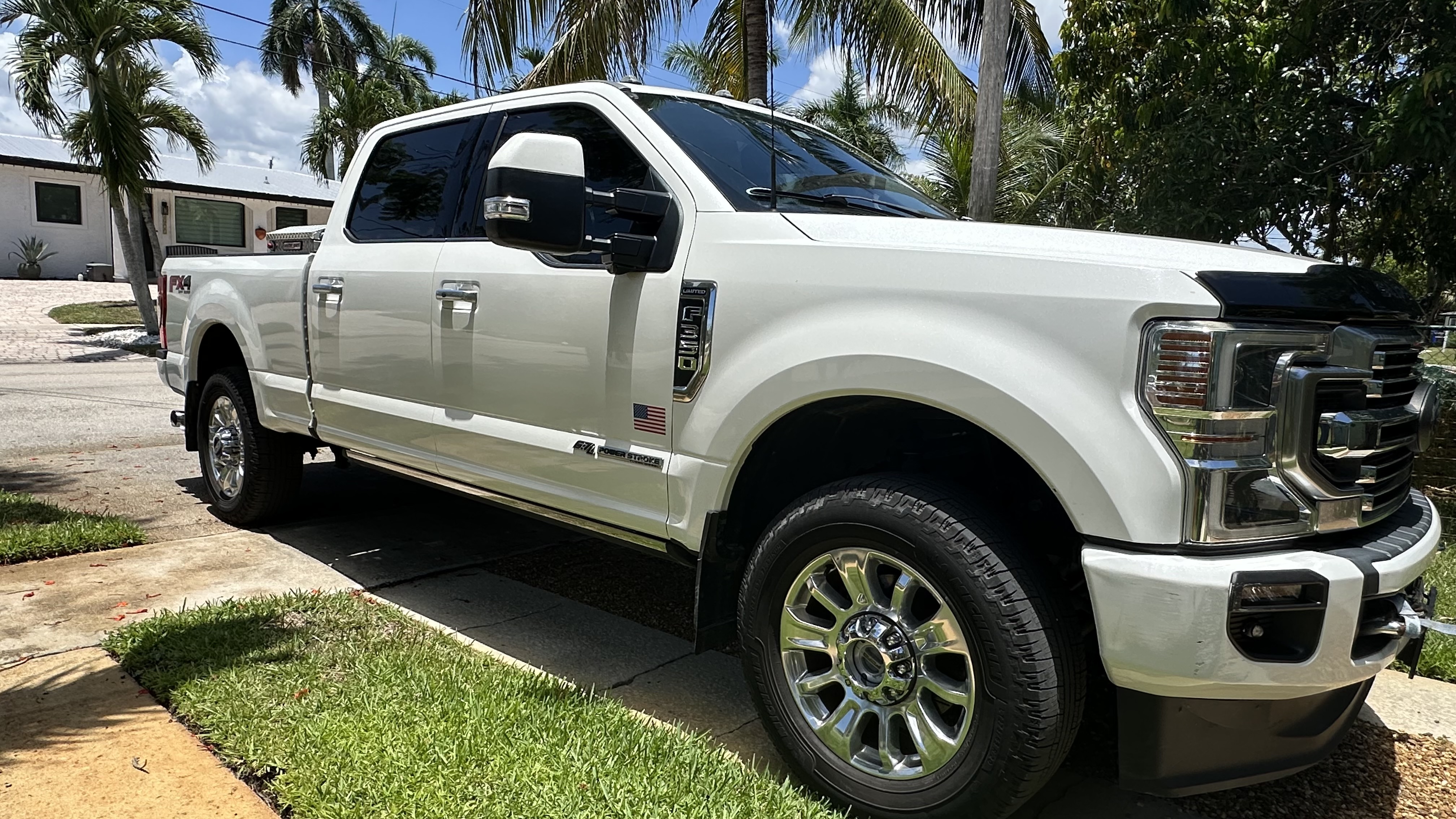Used 2022 Ford F350 Limited AWD/4WD image 1