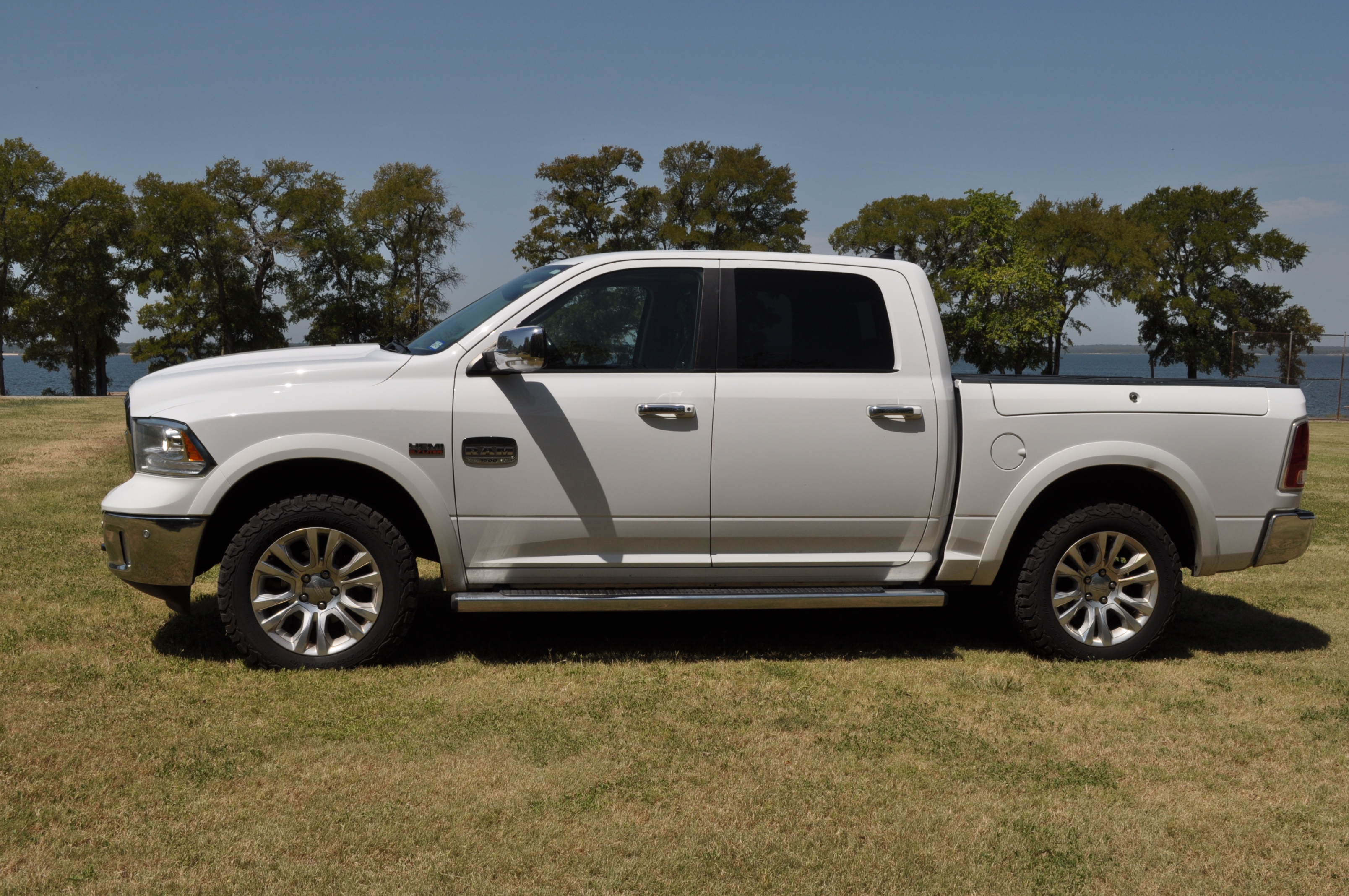Used 2014 RAM 1500 Laramie Longhorn w/ Convenience Group AWD/4WD image 4