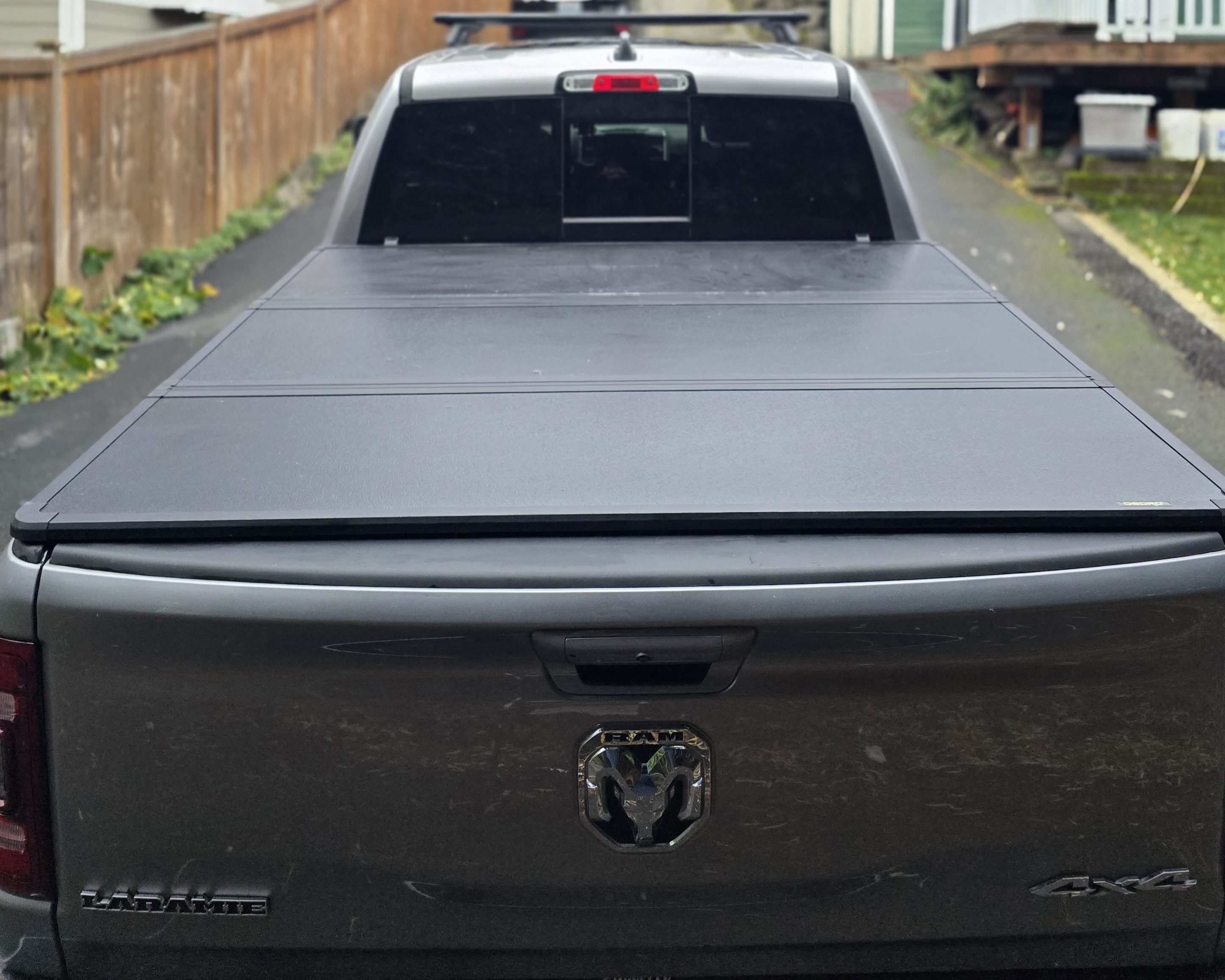 Used 2022 RAM 1500 Laramie w/ Sport Appearance Package AWD/4WD image 10