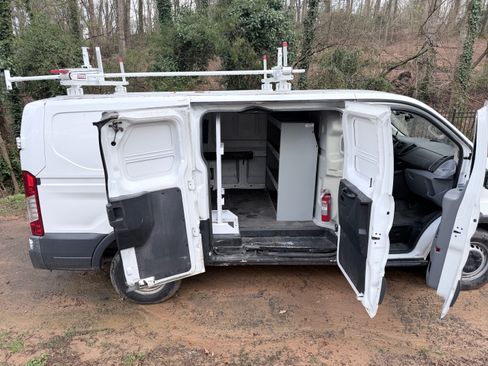 Used 2018 Ford Transit 150 Low Roof w/60/40 Side Door w/R image 5