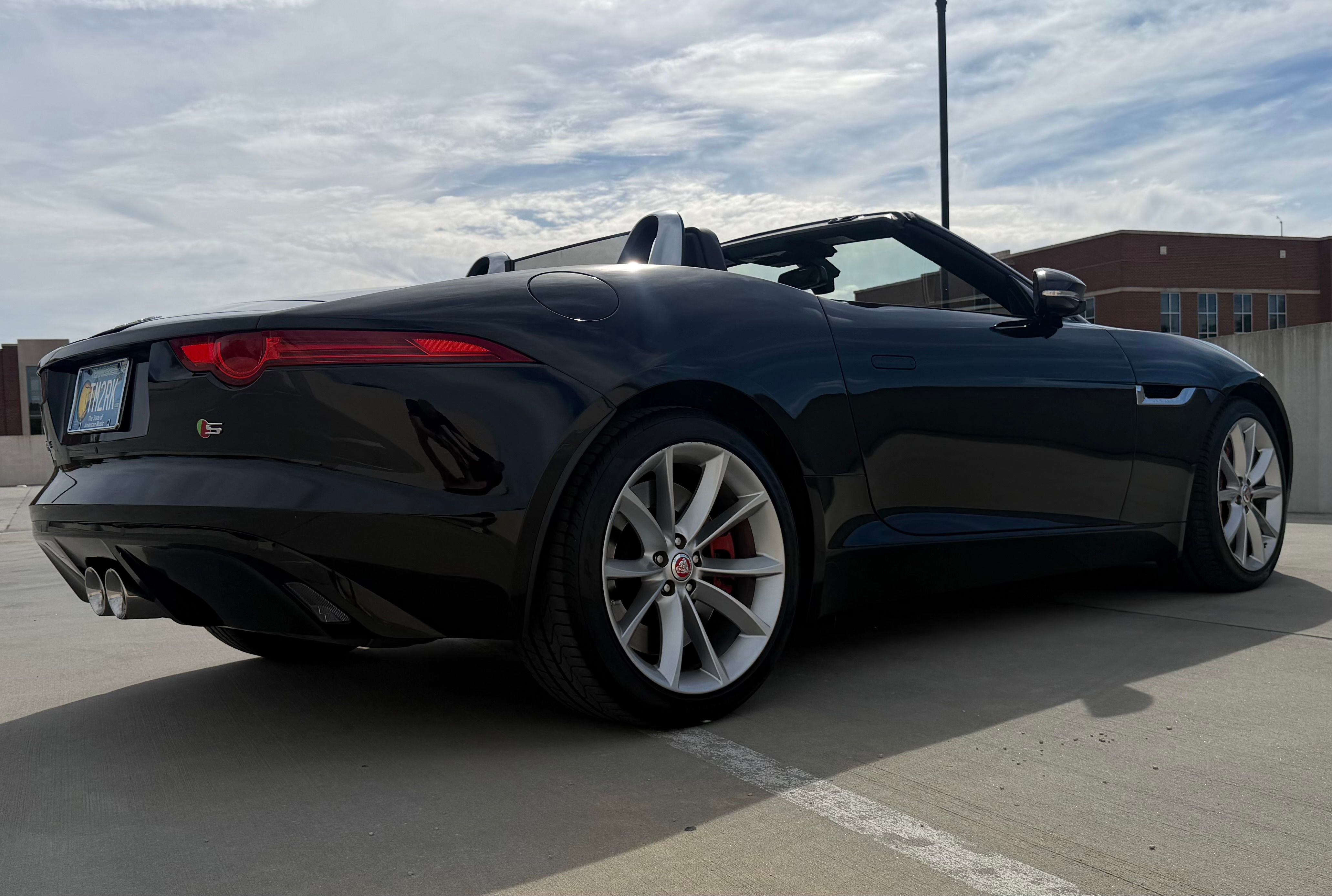 Used 2015 Jaguar F-TYPE S RWD image 8