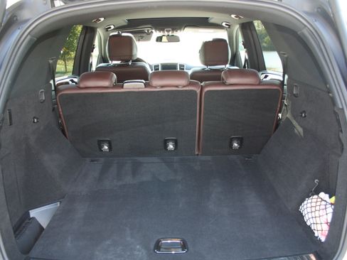 Used 2013 Mercedes-Benz ML 550 4MATIC image 14