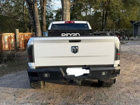 Used 2014 RAM 2500 Tradesman w/ Chrome Appearance Group image 6