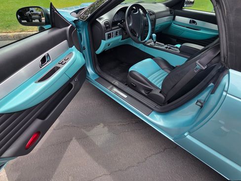 Used 2002 Ford Thunderbird RWD image 8