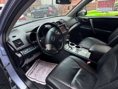 Used 2009 Toyota Highlander Sport image 9
