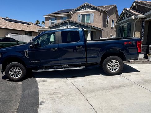 Used 2019 Ford F250 XL w/ STX Appearance Package AWD/4WD image 1