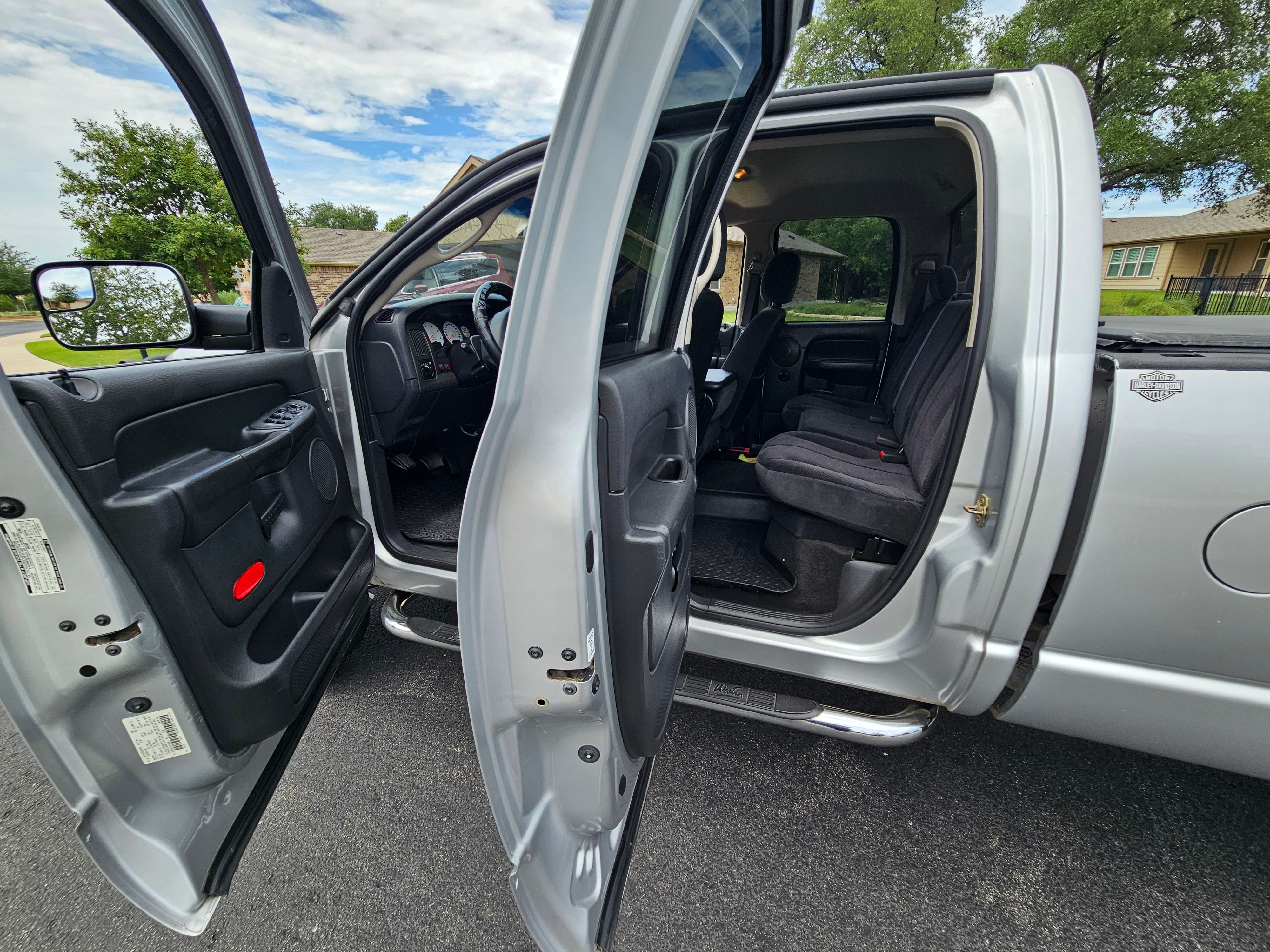 Used 2005 Dodge Ram 2500 Truck SLT w/ Trailer Tow Group AWD/4WD image 10