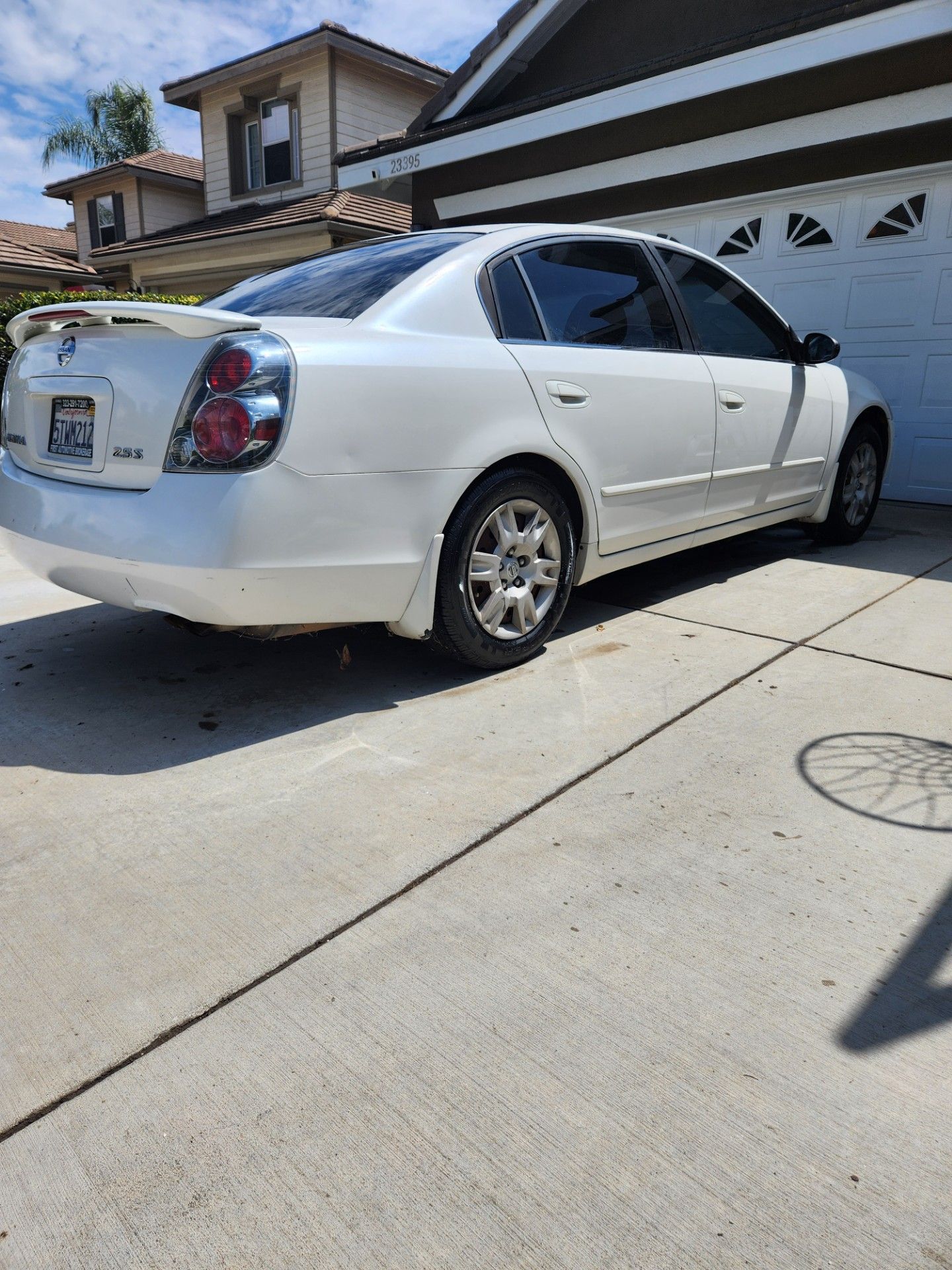 Used 2005 Nissan Altima 2.5 S w/ (S02) Side Airbags Pkg FWD image 1
