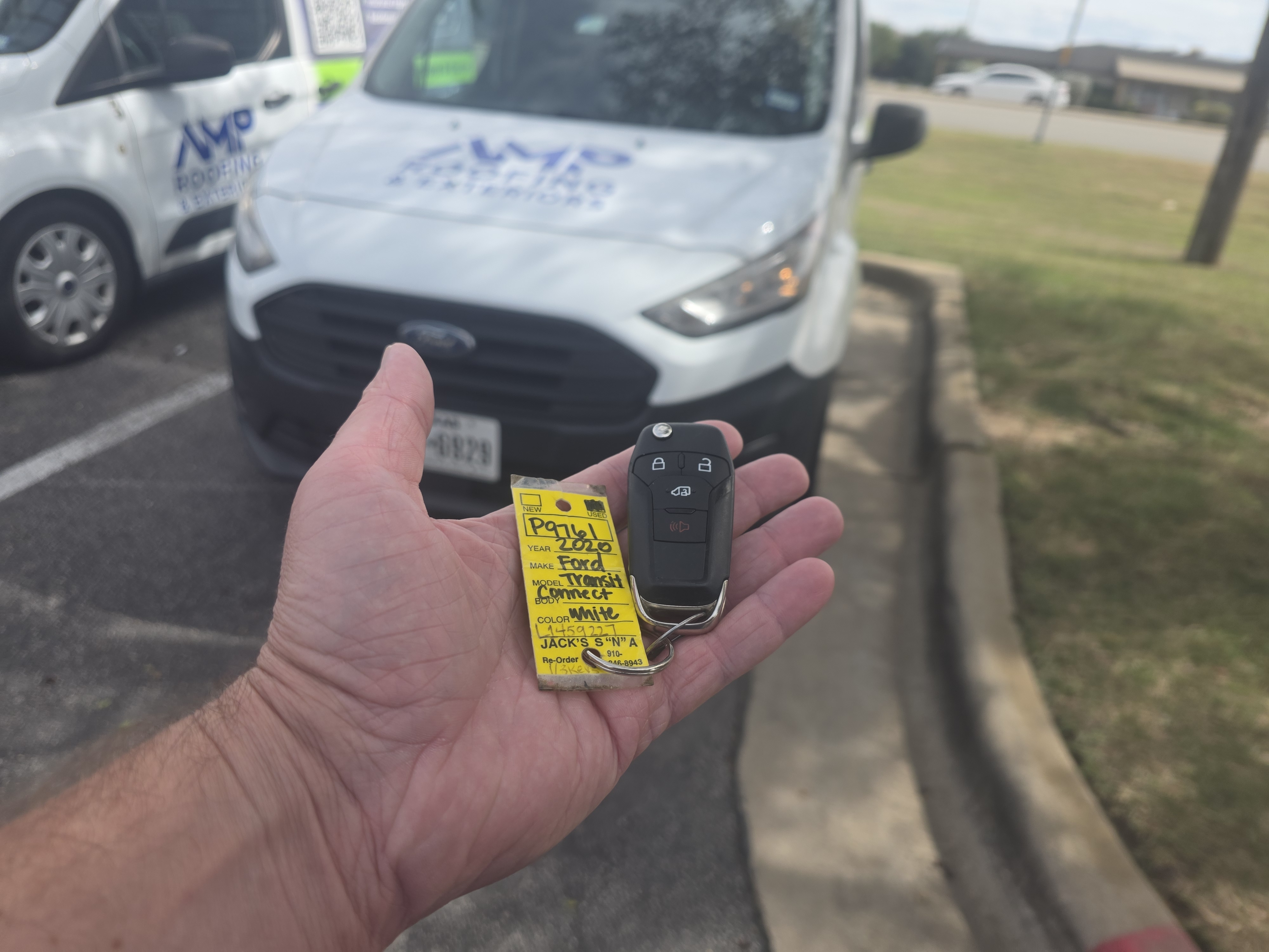 Used 2020 Ford Transit Connect XL FWD image 14