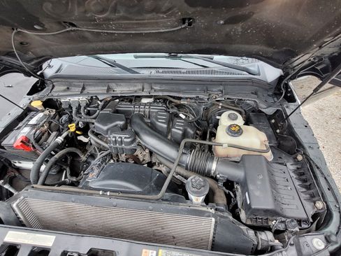 Used 2016 Ford F250 XLT w/ XLT Interior Package image 10