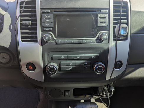 Used 2015 Nissan Xterra S w/ Value Package image 9