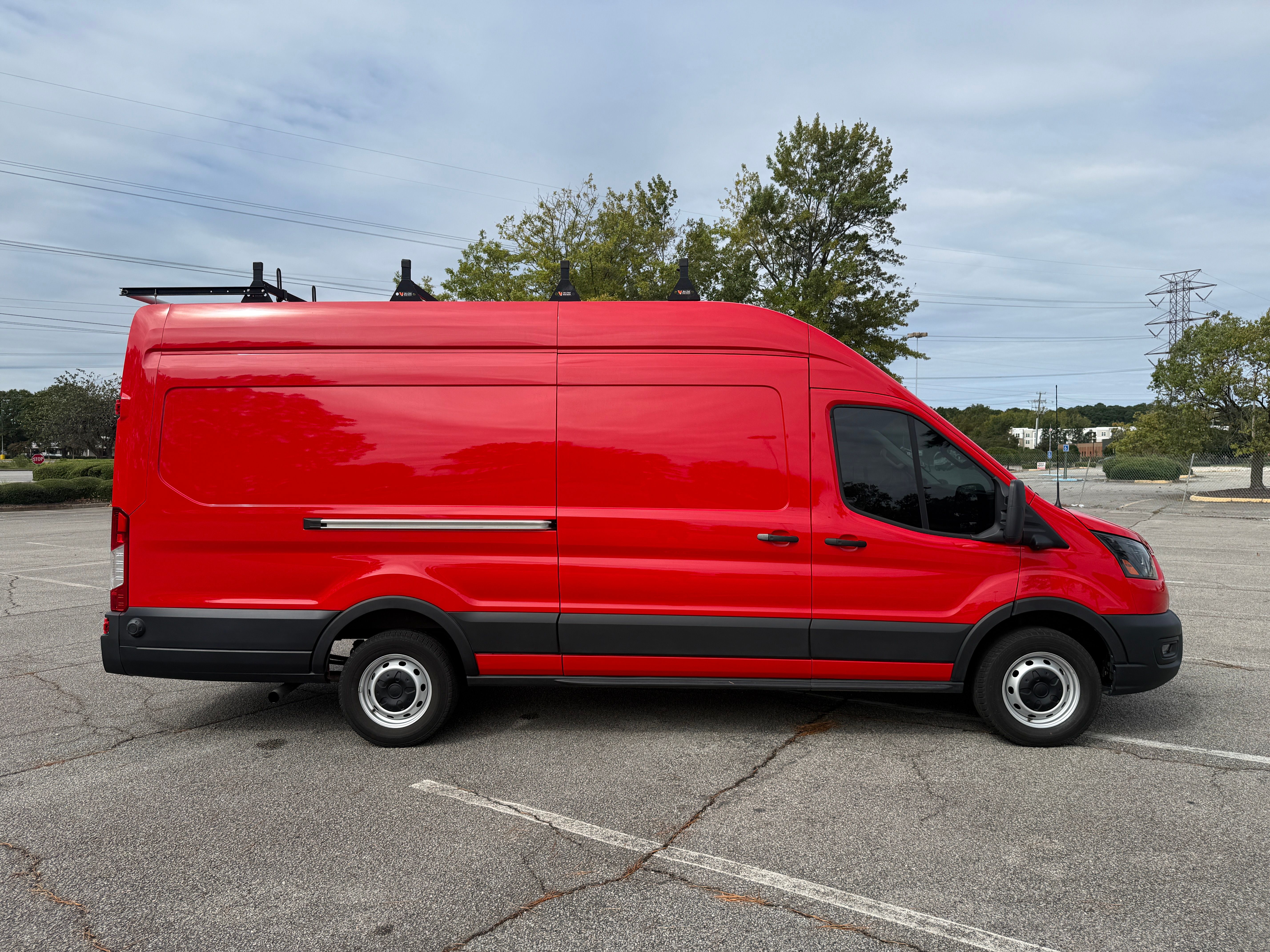 Used 2024 Ford Transit 250 148 High Roof Extended w/ Load Area Protection Package RWD image 2