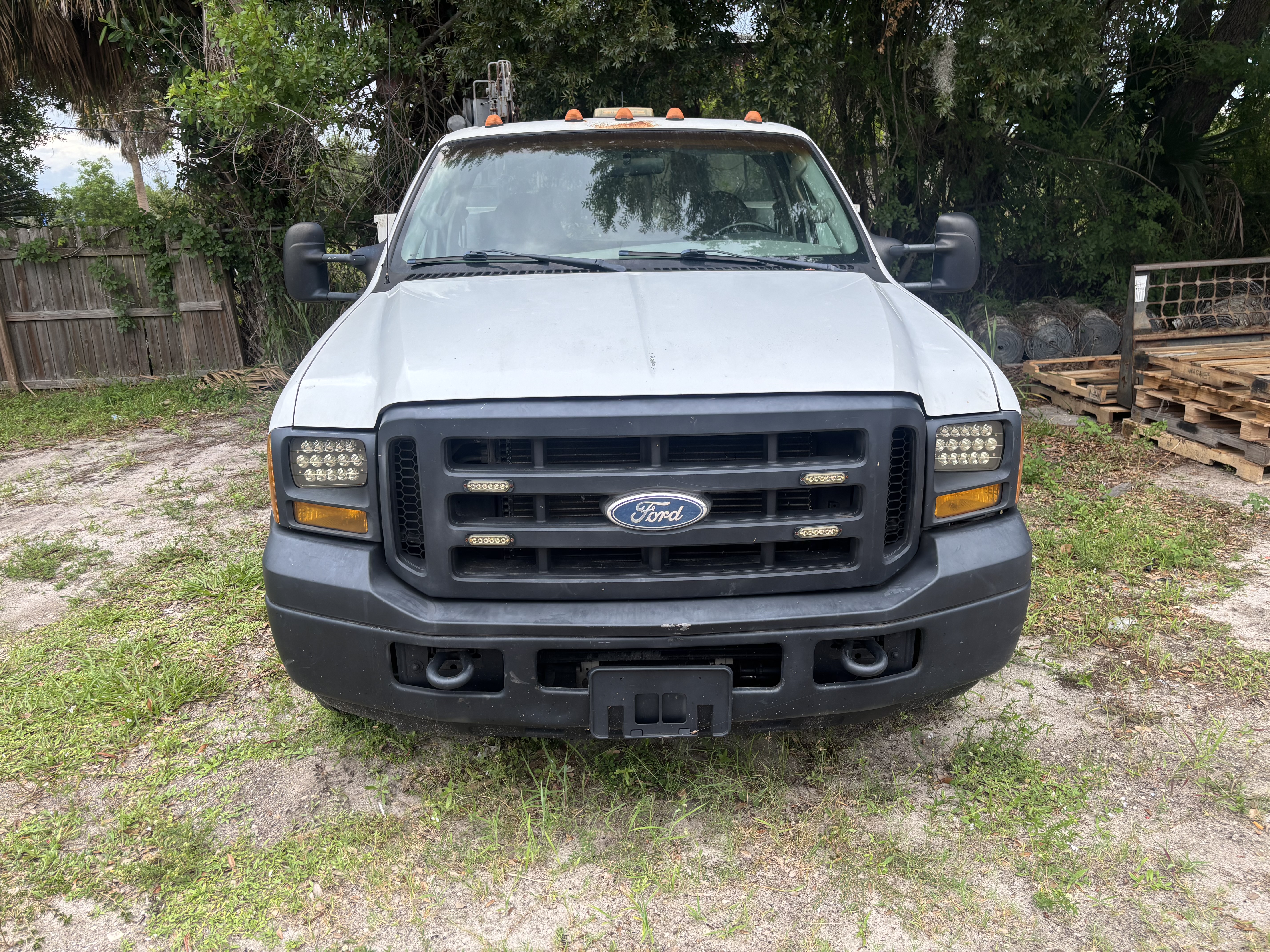 Used 2005 Ford F350 2WD Regular Cab DRW Super Duty image 6