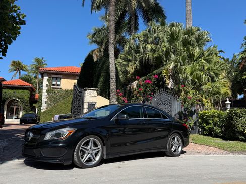 Used 2014 Mercedes-Benz CLA 250 image 1