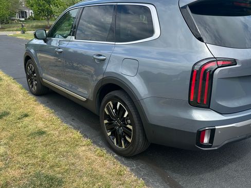 Used 2024 Kia Telluride SX Prestige image 4