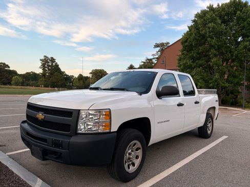 Used 2013 Chevrolet Silverado 1500 W/T AWD/4WD image 1