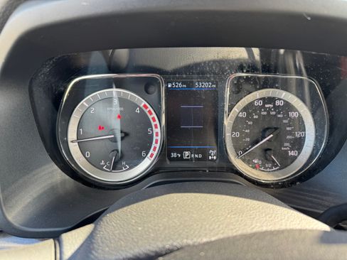 Used 2019 Nissan Titan SL w/ Midnight Edition image 10