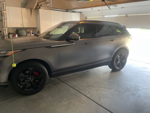 Used 2021 Land Rover Range Rover Velar S AWD/4WD image 11