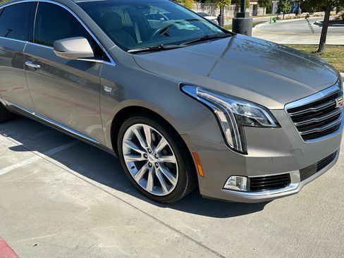 Used 2018 Cadillac XTS Premium Luxury image 13